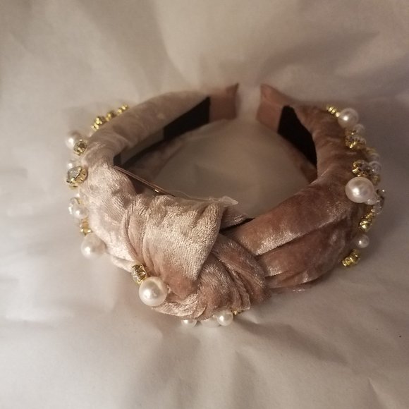 Simply Southern Hairband in Champagne - Picture 4 of 6